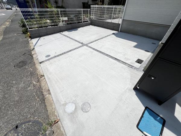 横須賀市鴨居１丁目 戸建 駐車場