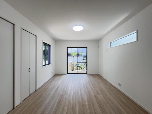 横須賀市鴨居１丁目 戸建 リビング