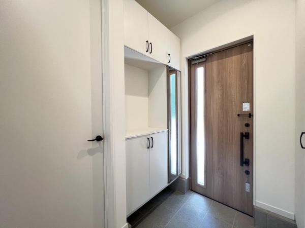 横須賀市鴨居１丁目 戸建 玄関