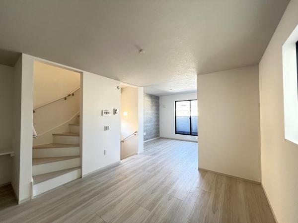 さいたま市北区本郷町1期 リビングダイニング