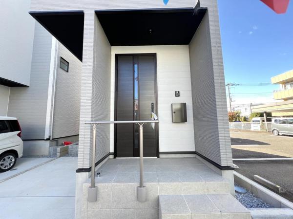 さいたま市北区本郷町1期 玄関