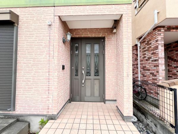 厚木市岡田２丁目 中古戸建 玄関
