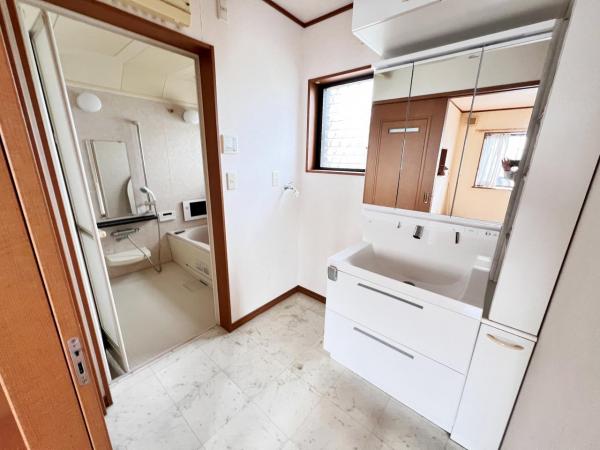 厚木市岡田２丁目 中古戸建 脱衣所