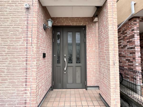 厚木市岡田２丁目 中古戸建 玄関