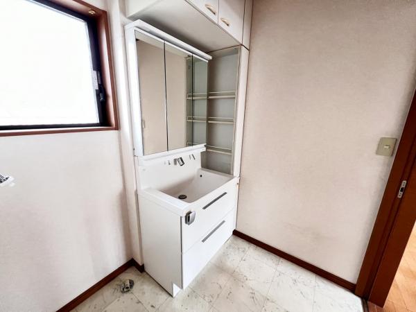 厚木市岡田２丁目 中古戸建 洗面化粧台