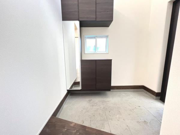 町田市木曽西3丁目I期 玄関