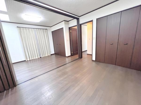厚木市飯山南２丁目 中古戸建 寝室