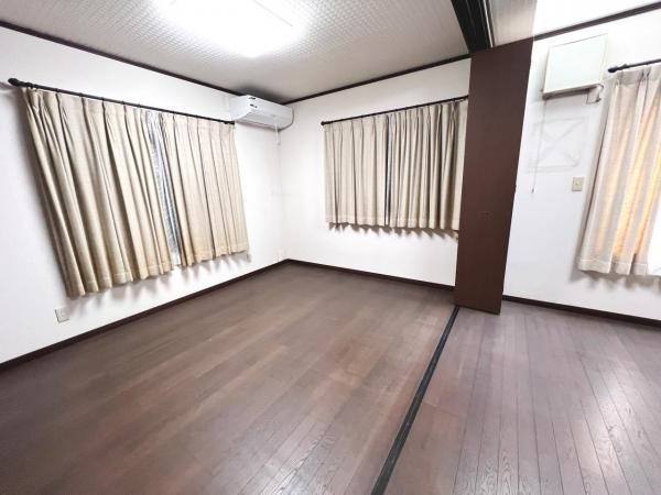 厚木市飯山南２丁目 中古戸建 洋室