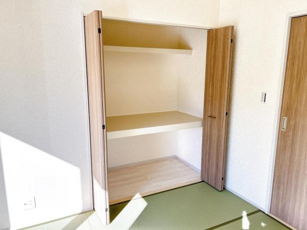 秦野市東田原25ーP1 収納