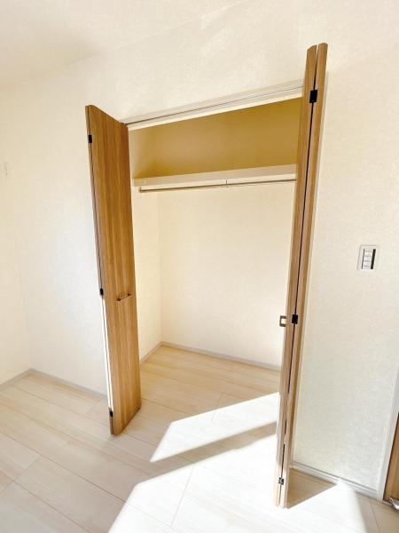 秦野市東田原25ーP1 収納