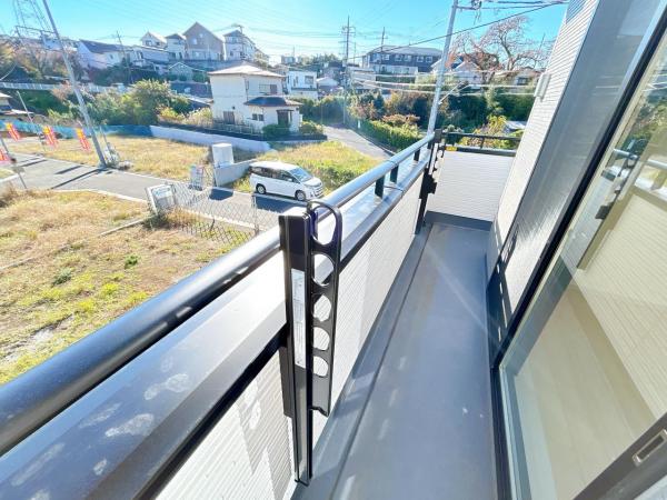 秦野市東田原25ーP1 バルコニー