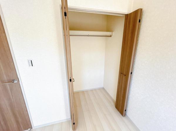 秦野市東田原25ーP1 収納