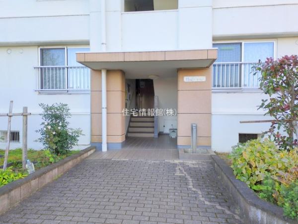 県ドリームハイツ15号棟 