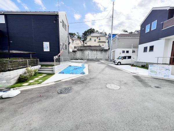 八王子市館町4期 前面道路含む現地写真