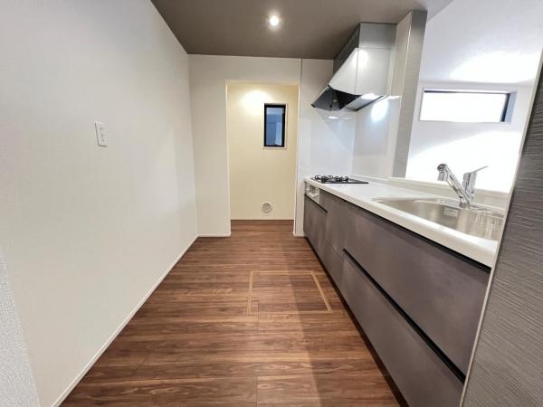 越谷市南町1期 キッチン