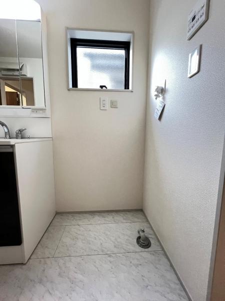 越谷市南町1期 ランドリースペース