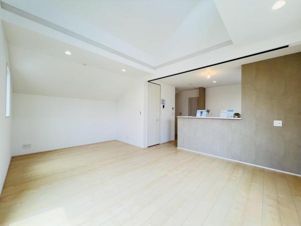 新築戸建 藤沢市辻堂３丁目 JR東海道本線(東京〜熱海)辻堂駅 6,980万円