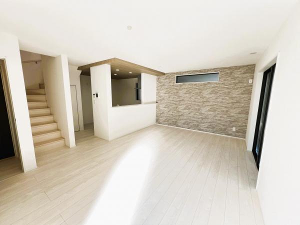 新築戸建 神奈川県横浜市瀬谷区阿久和西３丁目 相鉄本線三ツ境駅 4,390万円