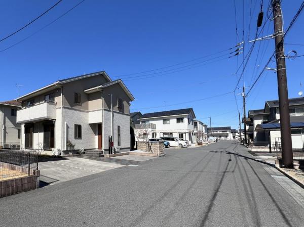 宇都宮市針ヶ谷町 中古戸建 前面道路含む現地写真