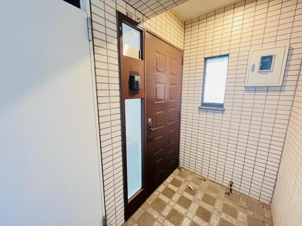 ピュアハイツ南万騎が原 玄関