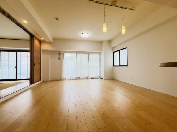 ピュアハイツ南万騎が原 リビングダイニング