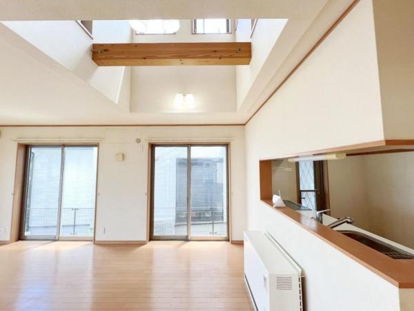 秦野市南が丘４丁目 中古一戸建 ダイニングキッチン