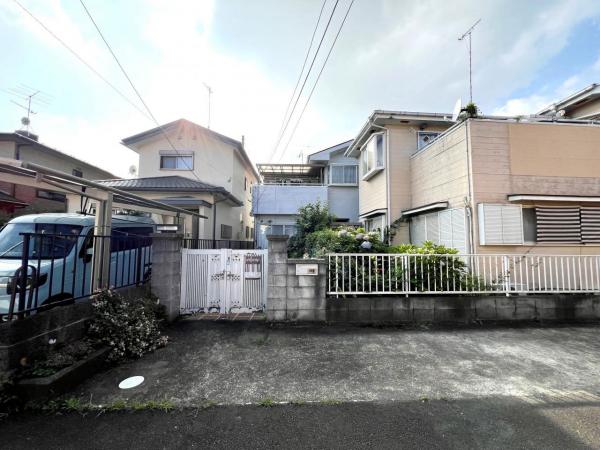 秦野市戸川 中古戸建 駐車場