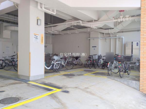 ハイラーク上大岡 