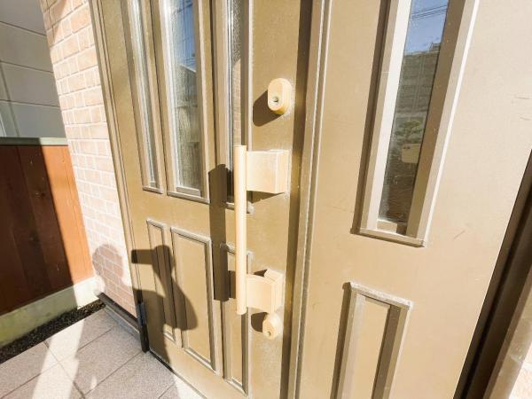 小田原市中町３丁目 中古戸建 玄関