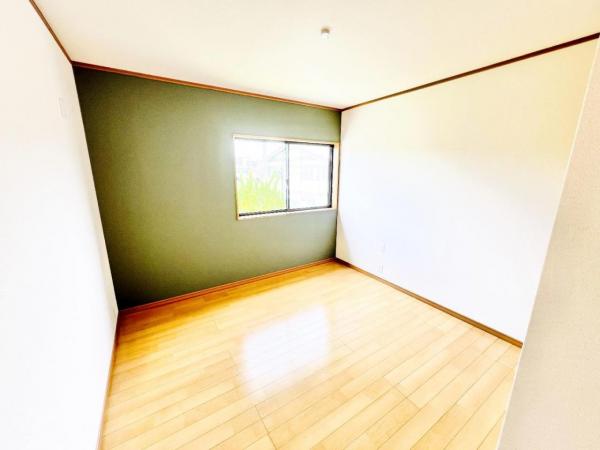 千葉市中央区生実町 中古戸建 寝室