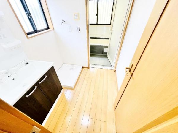 千葉市中央区生実町 中古戸建 脱衣所