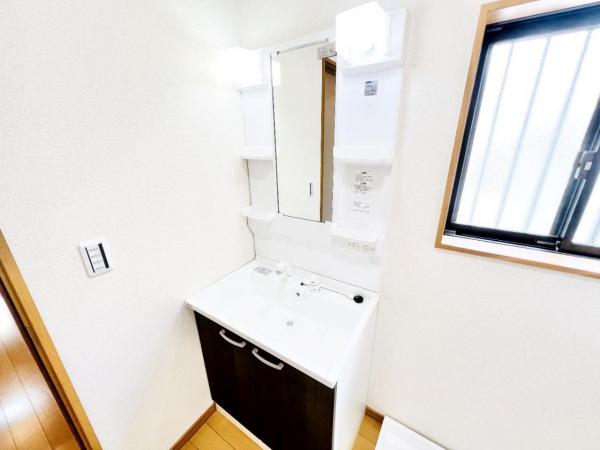 千葉市中央区生実町 中古戸建 洗面化粧台