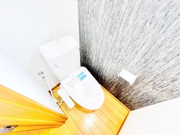 千葉市中央区生実町 中古戸建 トイレ