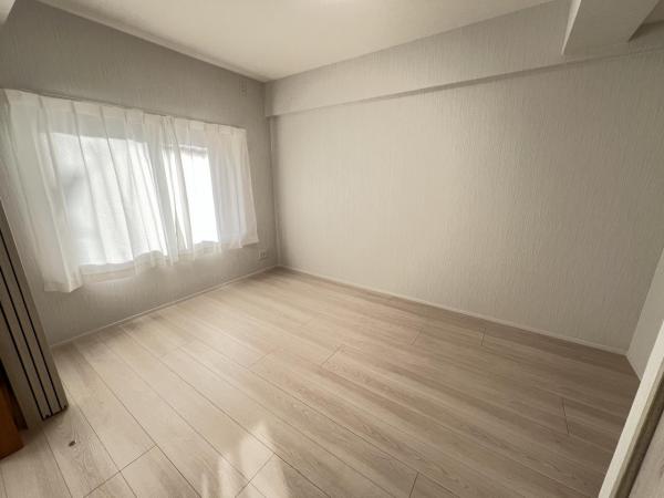 レーヴステージ府中緑町 洋室