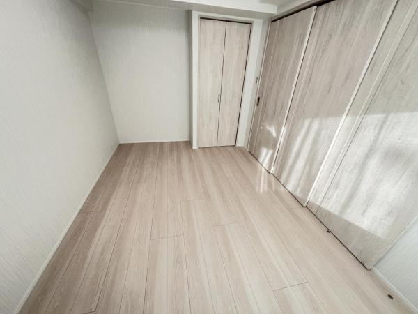 レーヴステージ府中緑町 洋室