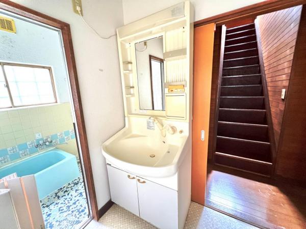 秦野市今泉 中古戸建 洗面化粧台