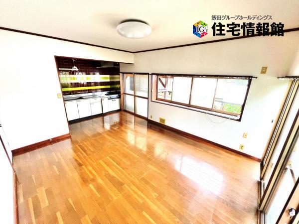 秦野市今泉 中古戸建 リビングダイニング