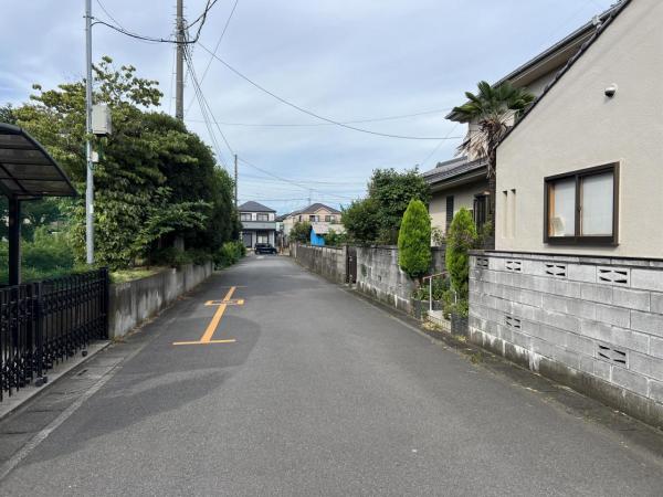 北葛飾郡松伏町13期 前面道路含む現地写真