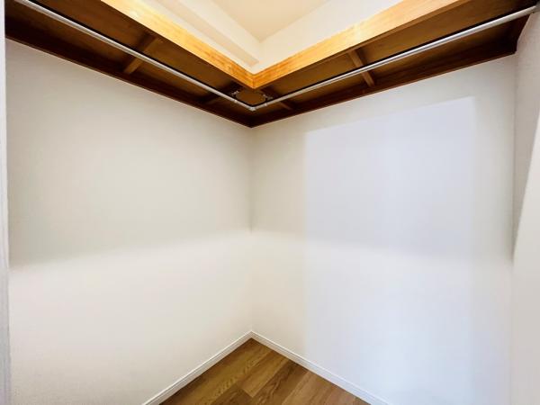 ナイスアーバン古淵 ウォークインクローゼット