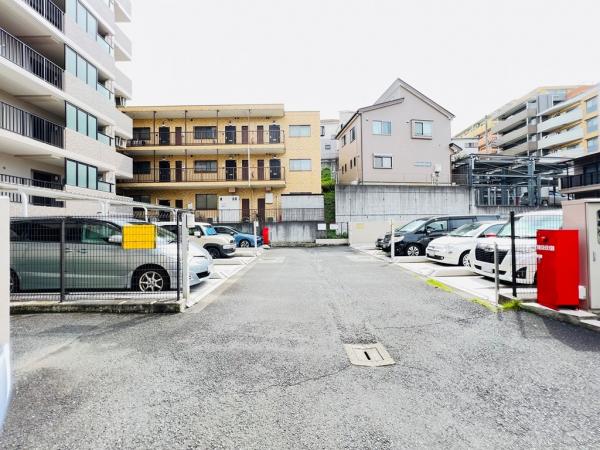 ナイスアーバン古淵 駐車場