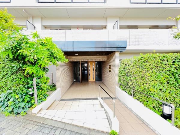 ナイスアーバン古淵 エントランス（外）