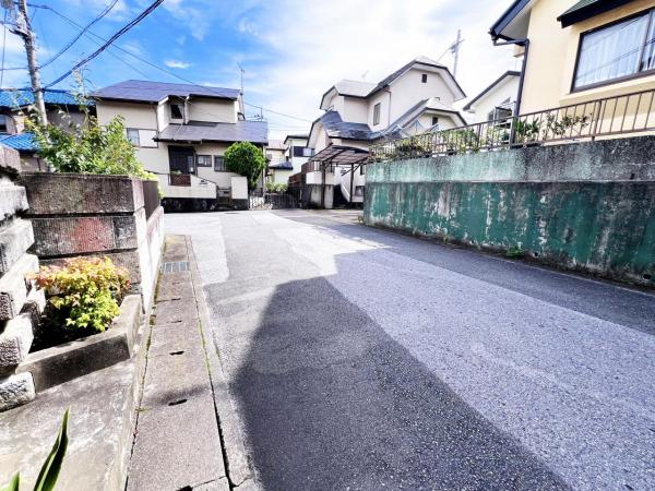 宇都宮市西川田東町 中古戸建 前面道路含む現地写真