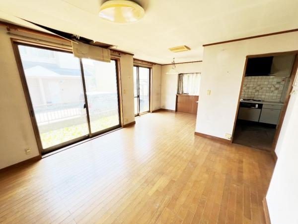 小田原市蓮正寺 中古戸建 リビング