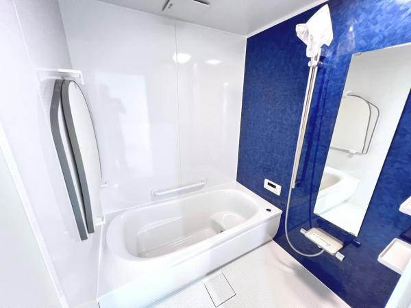 伊勢原市沼目４丁目 戸建 浴室