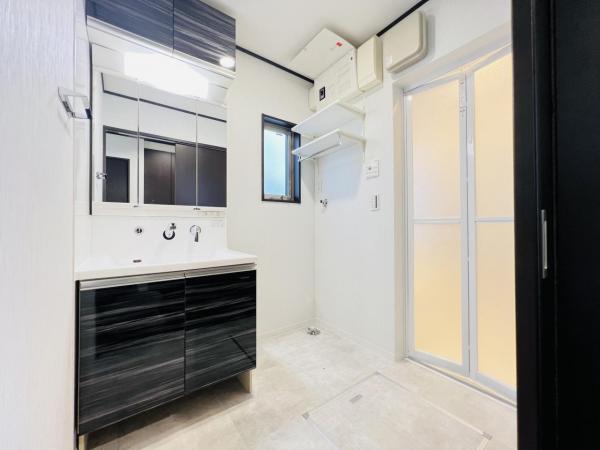 横浜市瀬谷区橋戸３丁目 中古戸建 脱衣所