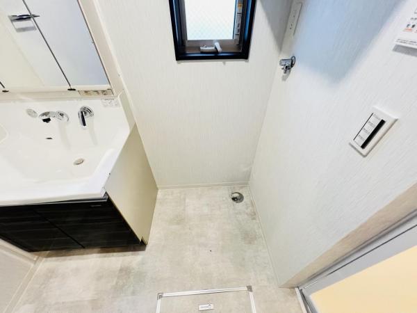 横浜市瀬谷区橋戸３丁目 中古戸建 ランドリースペース