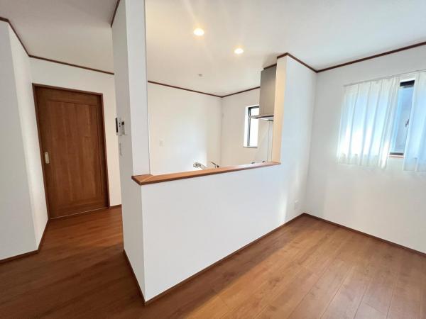 綾瀬市深谷中６丁目 戸建 ダイニングキッチン