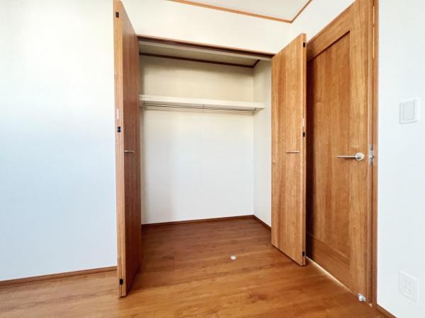 綾瀬市深谷中６丁目 戸建 収納