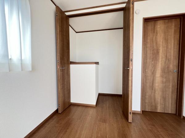 綾瀬市深谷中１丁目 戸建 収納