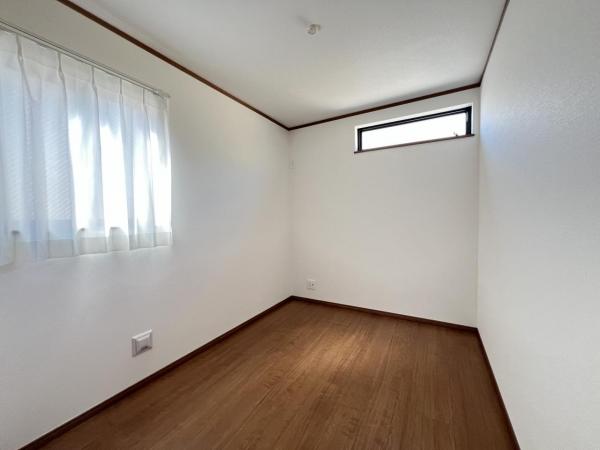 綾瀬市深谷中１丁目 戸建 洋室